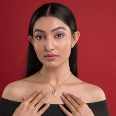 Shimmering Pendent & Earring Set