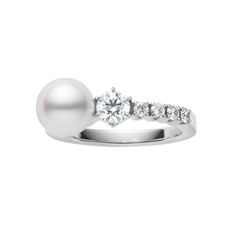 Pearly Bliss Sterling Silver Ring for Women