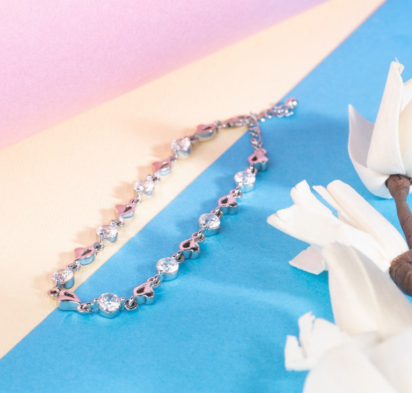 Heart-Shaped Silver Bracelet For Women