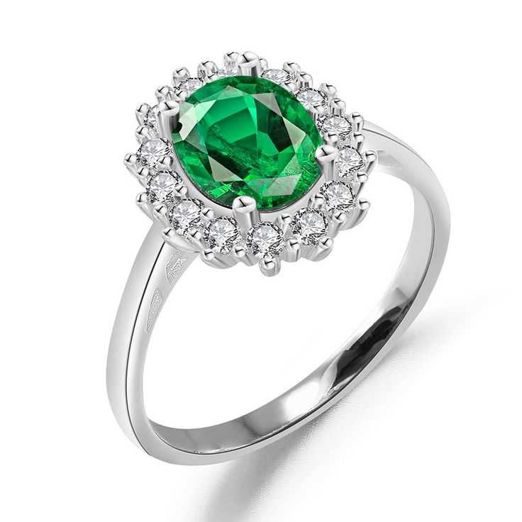 Éclat Royale Sterling Silver Ring for Women